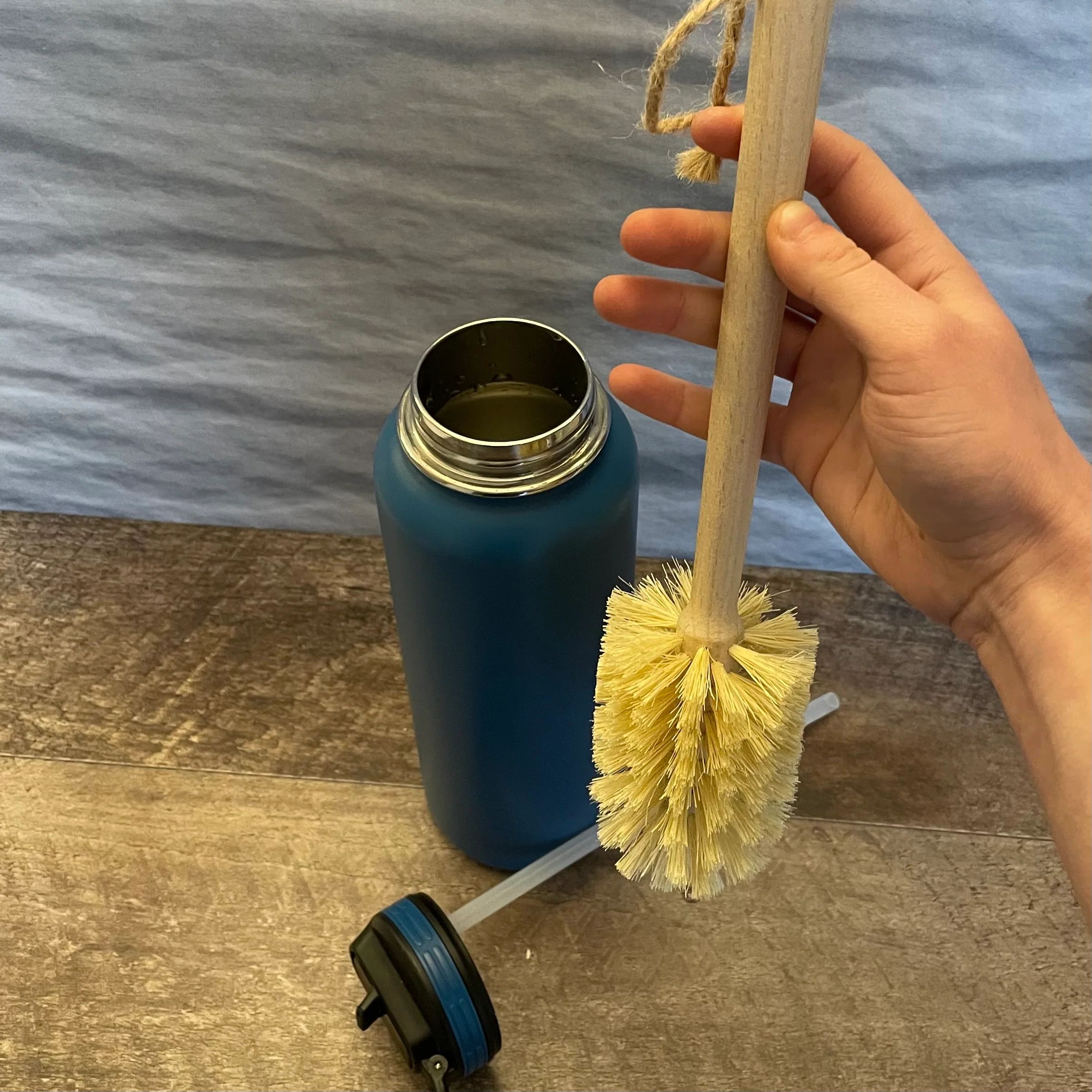 Brosse en bois pour bouteilles - Sans plastique et fibres naturelles - Image 2