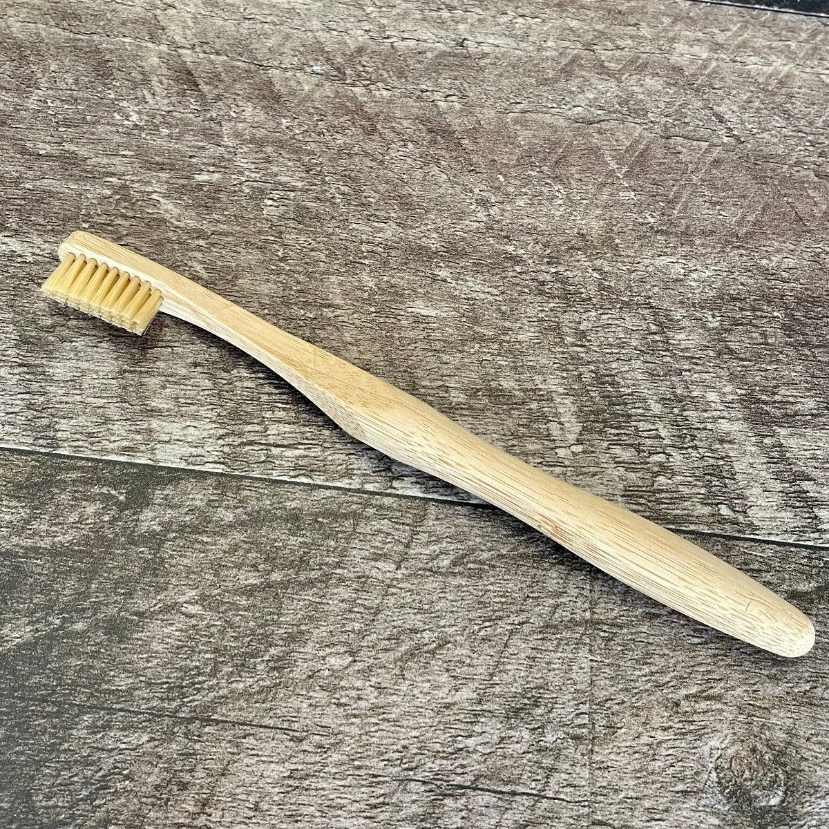 Brosse à dents en bois de bambou - souple/moyenne - Image 2