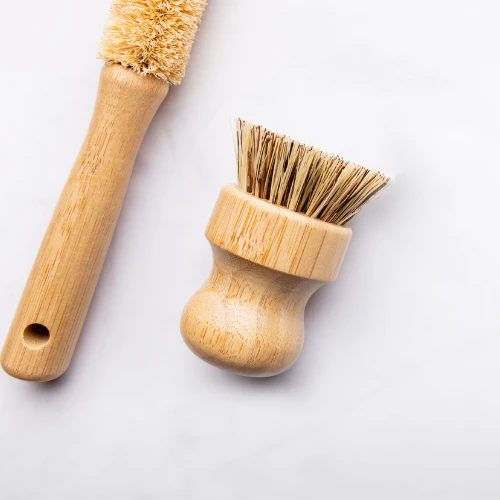 Brosse en bois à récurer - Pommeau sans plastique et fibres naturelles - Image 2