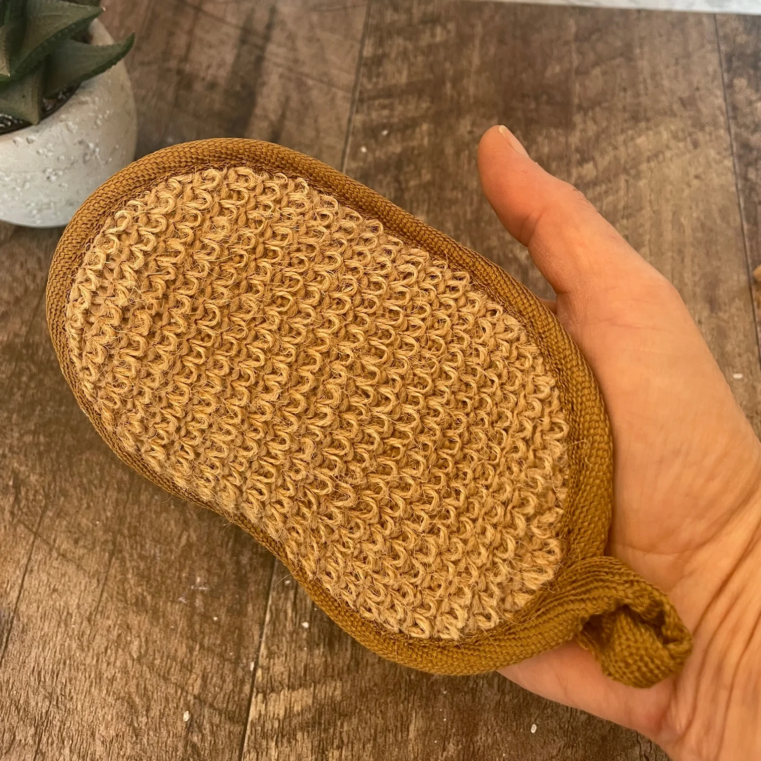Exfoliant en jute pour le corps - Image 2