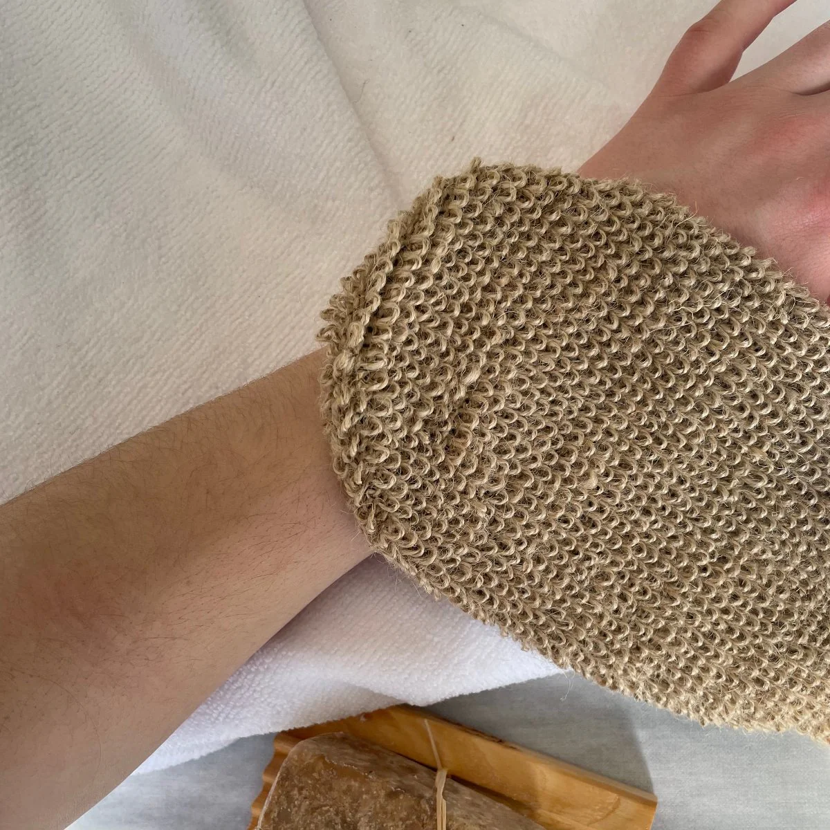 Gant exfoliant en jute - Image 2