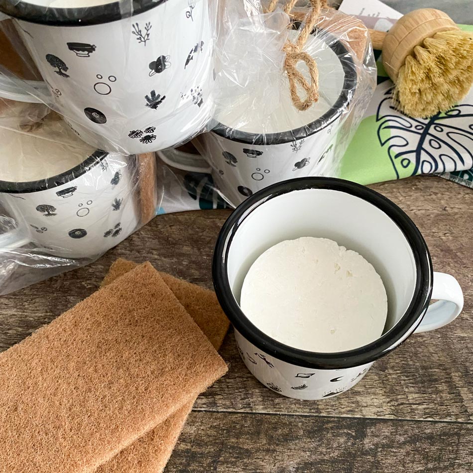 Ensemble cake vaisselle, tasse émaillée et deux (2) tampons à récurer - Zéro déchet - Image 3